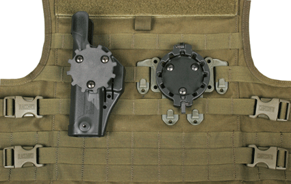 holster-adapter-and-us-molle-with-female-adapter.gif