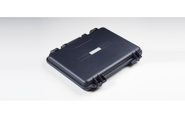 The Vivax laptop case is built for extreme-level performance and is designed to transport laptops in a variety of adverse situations and climatic conditions