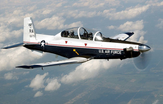 The U.S. is sending 24 Beechcraft T-6C Texan II trainer aircraft to Iraq as part of a $1 billion deal.