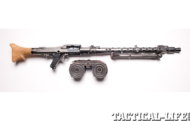 German MG34 detailed right