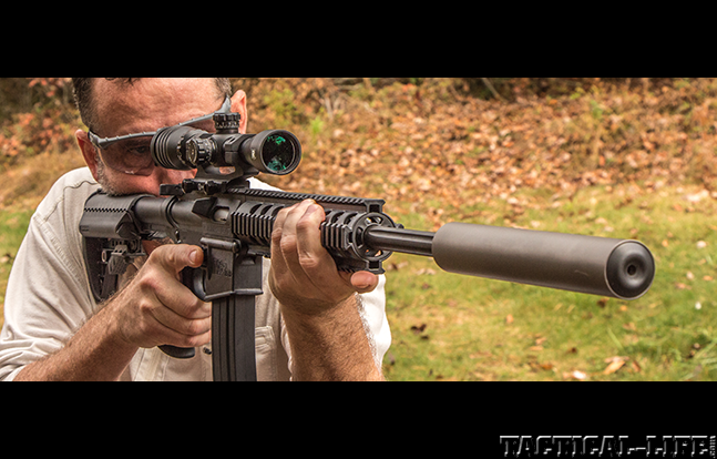 Smith & Wesson M&P15-22 AR aiming gun review
