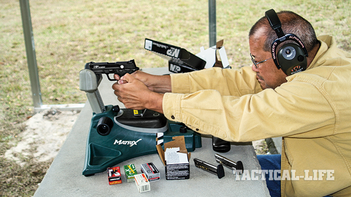 Smith & Wesson M&P22 Rimfire 2015 sights
