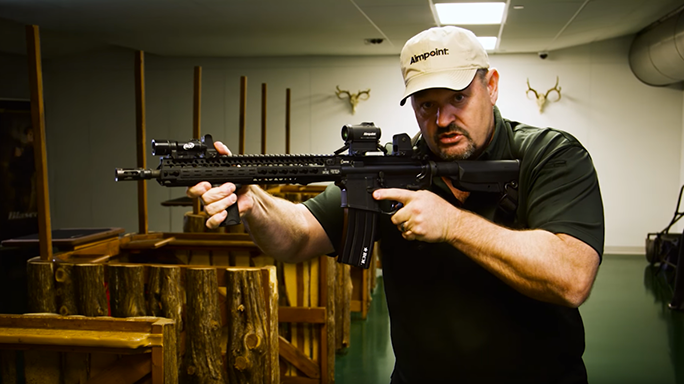 VIDEO: Controlling Your Carbine with Larry Vickers 