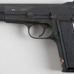Browning Hi-Power pistol inglis