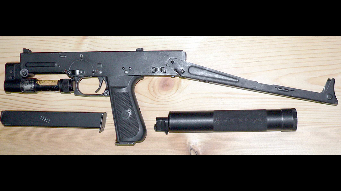 russian submachine guns PP-93