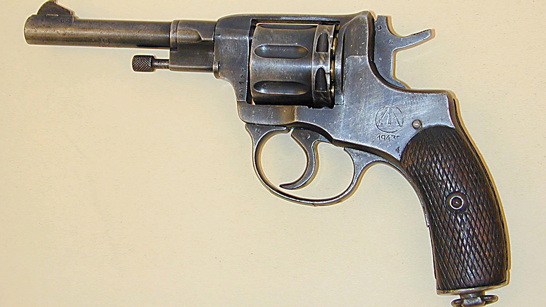 soviet pistols Nagant M1895 revolver left profile