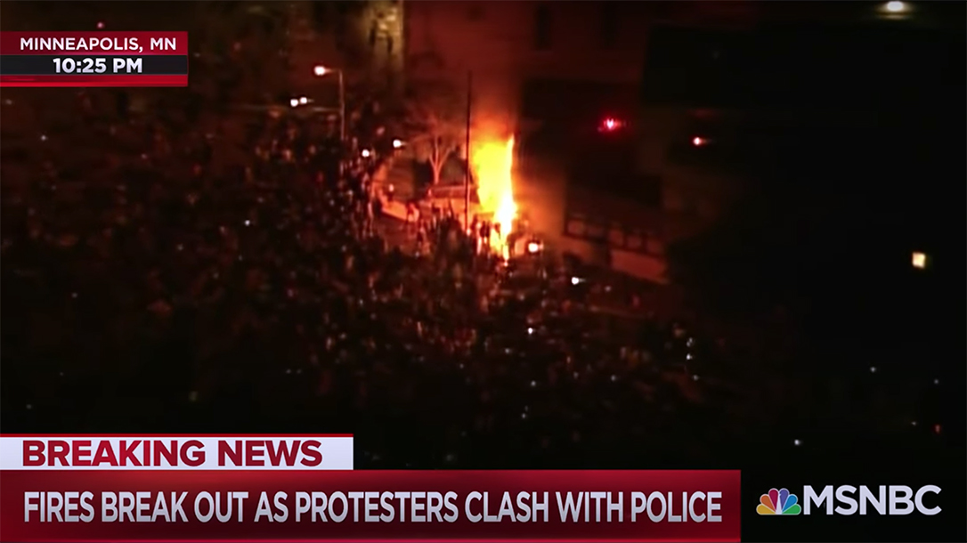 Minnesota rioters burns a police station in Minneapolis.