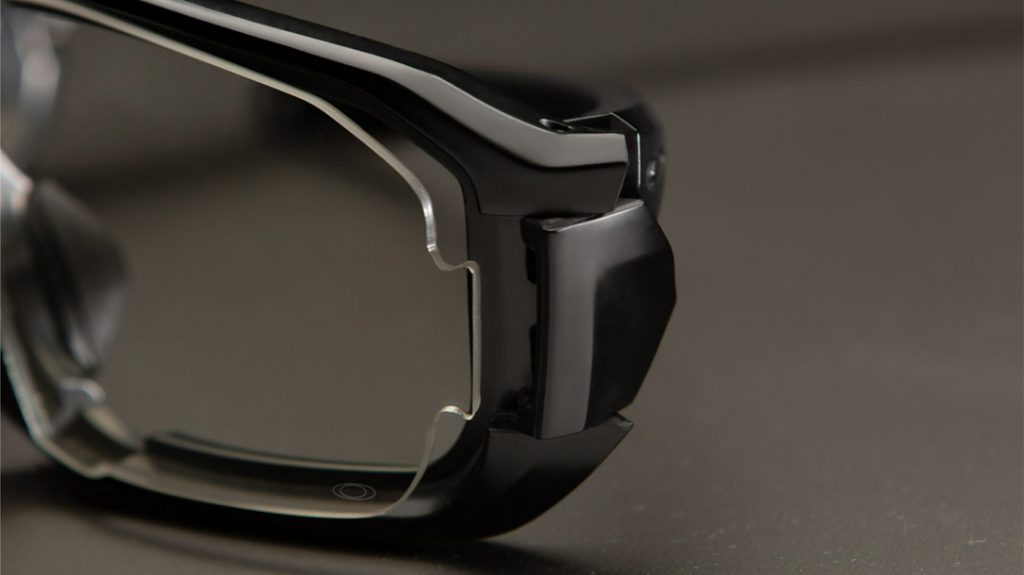 The Oakley SI Ballistic HNBL Eyewear features tool-free lens transition to switch between on-duty and off-duty.