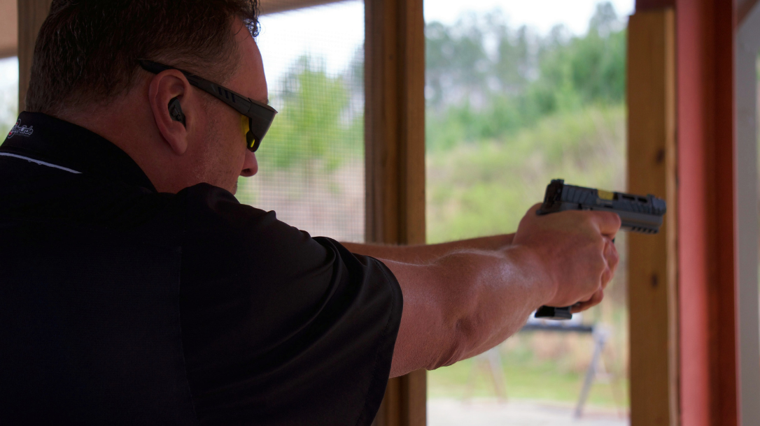 Sig's Phil Strader shoots the P320 Spectre Comp