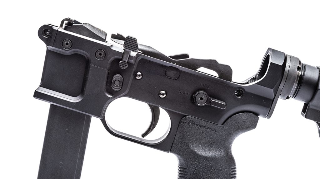 The JP-5 utilizes many AR-15 features.